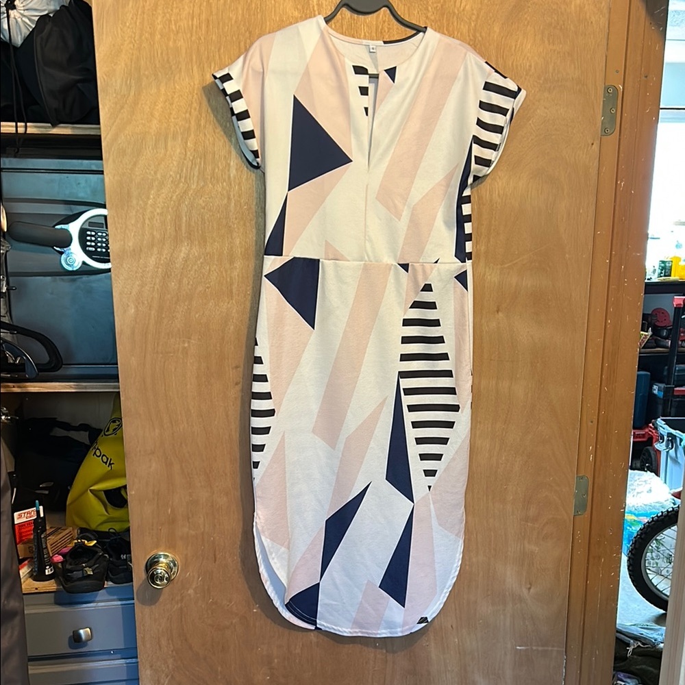 Geometric Patterned Dress - Black and White